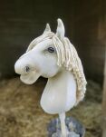 Hobby Horse Duży koń na kiju Premium - cremello A3 - 5