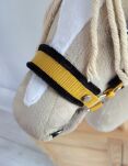 Kantar regulowany dla konia Hobby Horse A3 musztardowy z czarnym futerkiem - 2